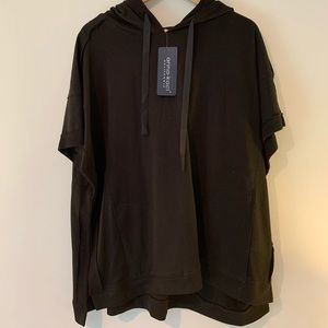 NEW with tags, women’s black hooded shawl top sz M
